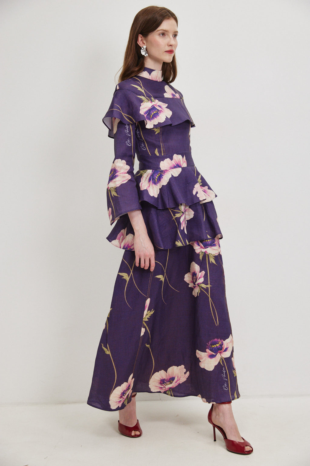 clothing made from linen and argaman